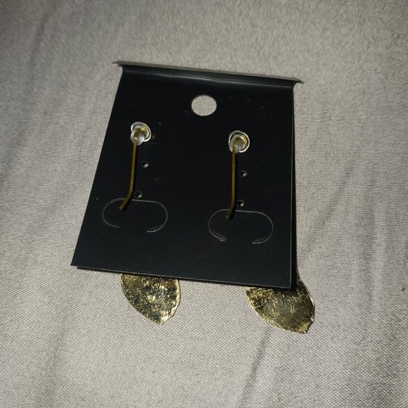 NEW! VINTAGE Racecar Earrings - Picture 4 of 6